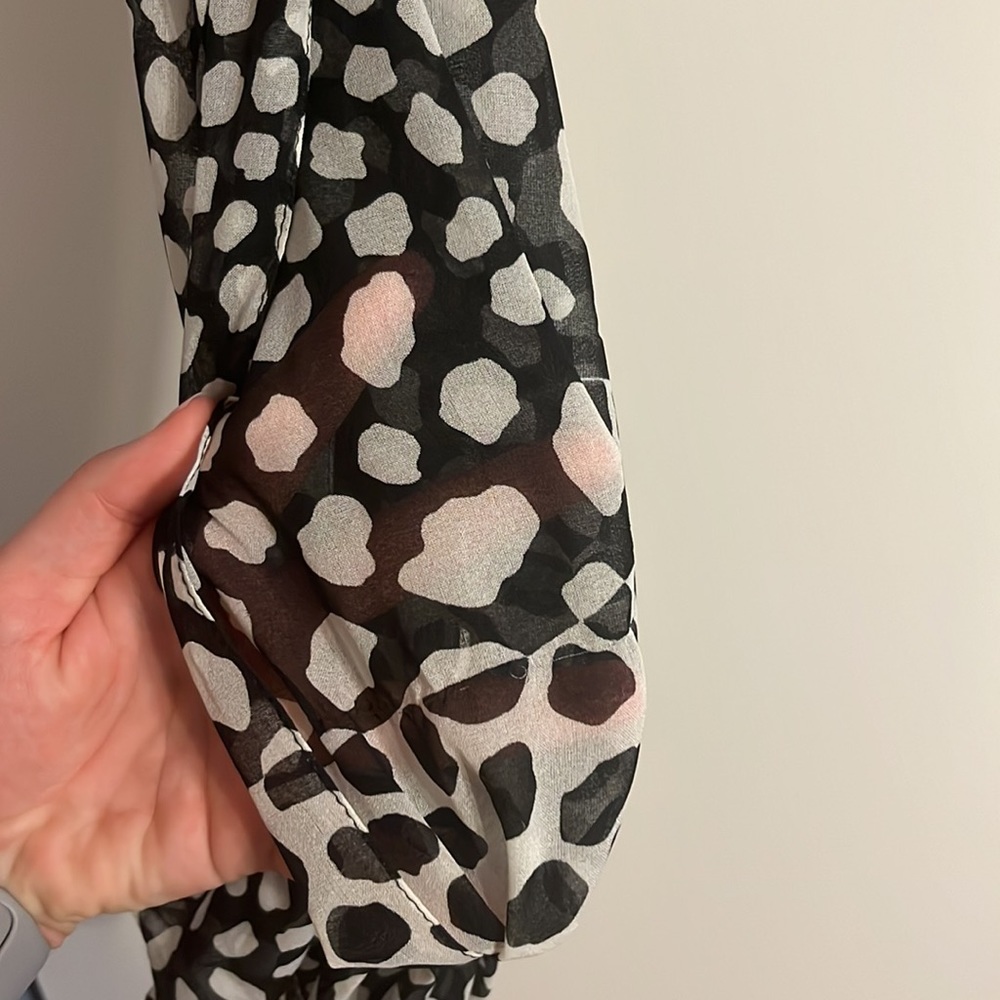Scarf - Picture 2 of 3